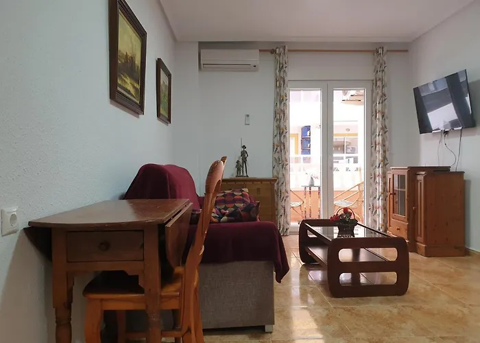 Apartamento De Vacaciones Διαμέρισμα Τορεβιέχα